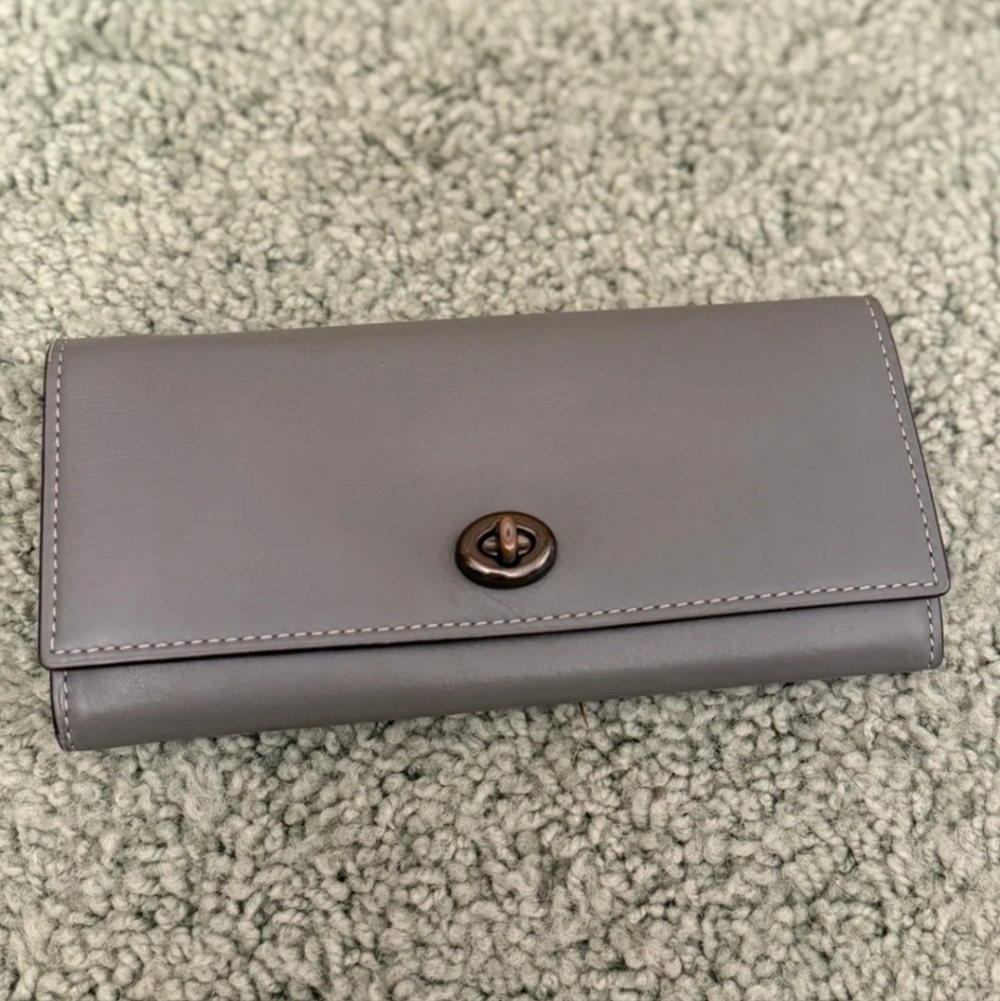 Coach 1941 Gray Turnlock Glovetanned Leather Long Wallet G1773